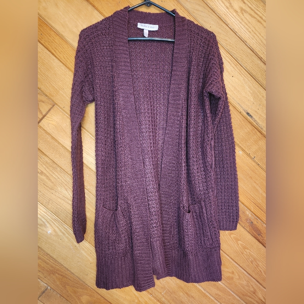 Harlow and Rose burnt burgundy open face tight knit tied sides medium cardigan